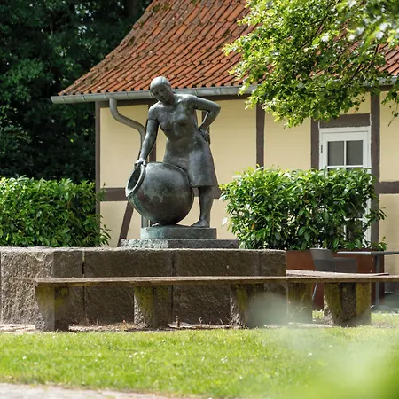 Kragsbjerggaard Hotel *
