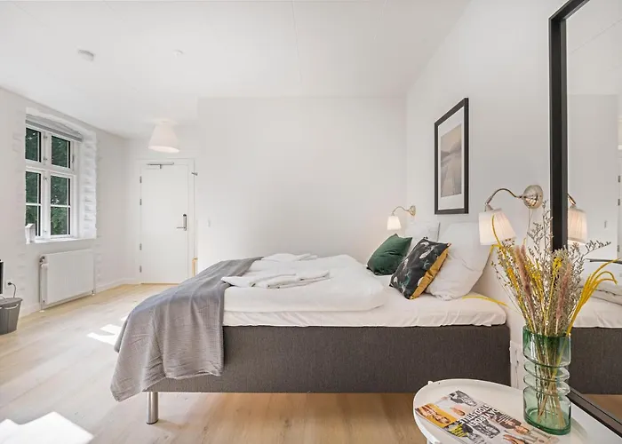 Kragsbjerggaard מלון *